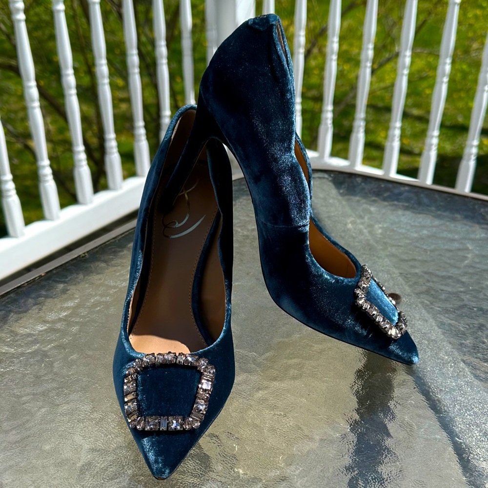 Sam Edelman Velvet Pumps